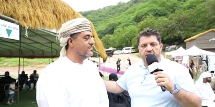 في لقاء خاص مع “تفاعل السعودية “.. مرشد سياحي عماني يكشف مزايا مدينة صلالة السياحية