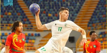 المنتخب السعودي للناشئين يكتب التاريخ ويتأهل إلى الدور الرئيسي في مونديال اليد بمصر