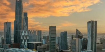 صندوق النقد الدولي يشيد بمتانة الاقتصاد السعودي وانخفاض البطالة وترحيب رسمي سعودي