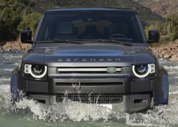 سيارة Defender 110