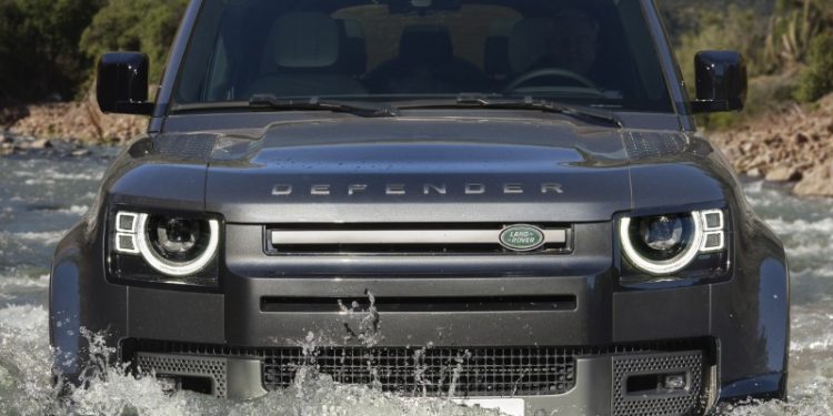 سيارة Defender 110