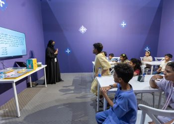 “معمل الحكايا” في “كتاب المدينة” يربط خيال الأطفال بالعربية