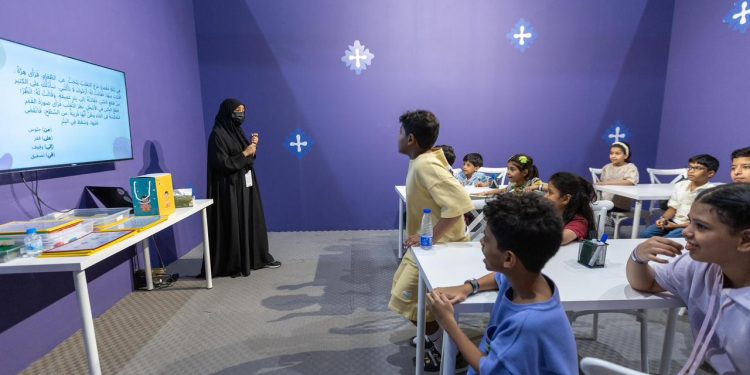 “معمل الحكايا” في “كتاب المدينة” يربط خيال الأطفال بالعربية