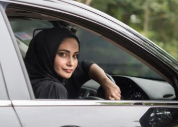 رخصة القيادة للنساء في السعودية 2025.. خطوات سهلة ونظام رقمي متكامل