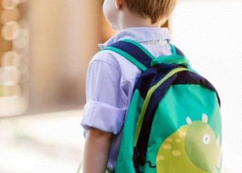 كيفة تختار الحقيبة المدرسية المناسبة للأطفال وحمايتهم من آلام الظهر