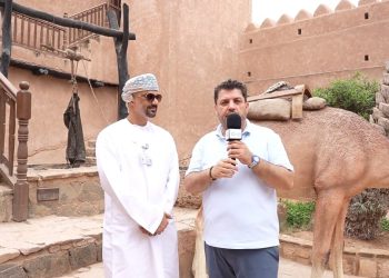 “تفاعل السعودية” تُجري جولة في أقدم بيوت ولاية طاقة بعمان.. تفاصيل مهمة