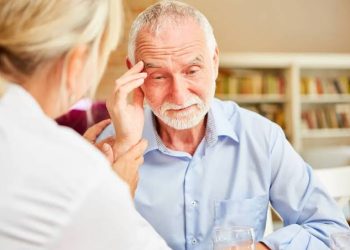 احذر.. تسوس الأسنان قد يهدد ذاكرتك ويقودك نحو الزهايمر