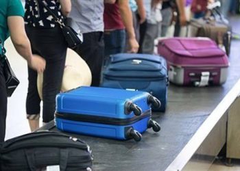 دعوى قضائية ضد شركات الطيران الأوروبية بسبب رسوم حقائب اليد 