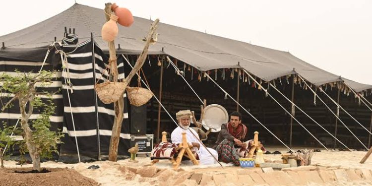 حين يعود الزمن الجميل.. “عودة الماضي” تبهر زوار خريف ظفار 2025