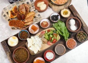 الإفطار التركي يتربع على عرش الأفضلية عالميًا بتصنيف TasteAtlas