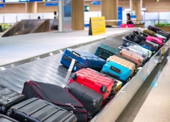 حقيبتك في خطر.. تجنب هذه الألوان الثلاثة قبل سفرك