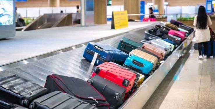 حقيبتك في خطر.. تجنب هذه الألوان الثلاثة قبل سفرك