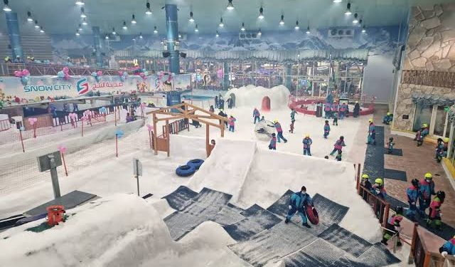 الوجهات الثلجية وأماكن التزلج في الرياض.. مغامرة ترفيهية وسط حرارة الصيف