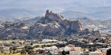 كيف تحولت تنومة إلى لوحة طبيعية ووجهة لعشاق المغامرة والهدوء؟