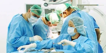 “معجزة طبية في السعودية”.. إنقاذ رضيع خديج من تشوه خلقي نادر بمستشفى الدكتور سليمان الحبيب