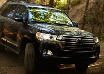 السيارات الكورية واليابانية