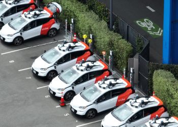 سيارات الأجرة ذاتية القيادة