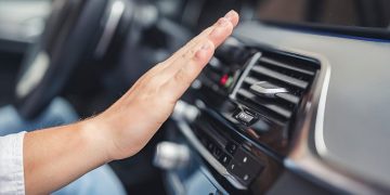 مكيف السيارة