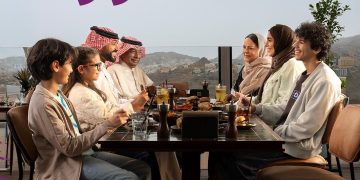 اكتشف عروض الصيف مع “نورة”: المرشدة الذكية للسياحة السعودية