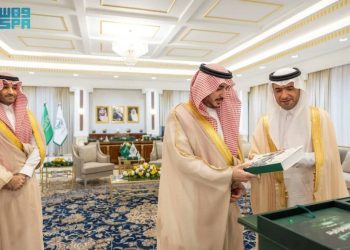 لقاء وزير الشؤون البلدية والإسكان مع أمانة الجوف واستعراض المشاريع