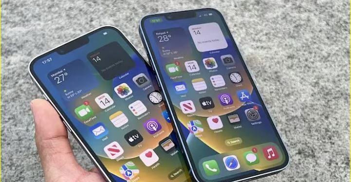 أبل تستعد لإلغاء منفذ شريحة الاتصال التقليدية في جميع إصدارات “آيفون 17”