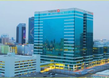 إنجاز سعودي جديد.. عملية دقيقة تُنقذ مريضًا بعد استخراج “قطعة عظم” اخترقت المعدة