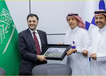 وزير الاتصالات السوري يزور مقر مجموعة stc لبحث تعزيز التعاون الرقمي مع السعودية