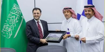 وزير الاتصالات السوري يزور مقر مجموعة stc لبحث تعزيز التعاون الرقمي مع السعودية