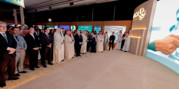 الهيئة الملكية لمحافظة العُلا تعرض مشاريعها التنموية في الجمعية العمومية للطيران المدني