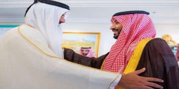 ولي العهد يصل الدوحة لترؤس وفد السعودية المشارك في القمة العربية الإسلامية الطارئة