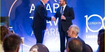 جوائز السفر العربي