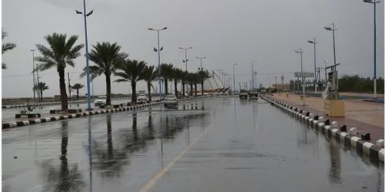 طقس السعودية.. أمطار رعدية ورياح نشطة على عدة مناطق