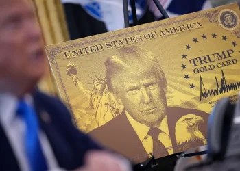 100 ألف دولار لتأشيرة العمل.. هل يتأثر السفر إلى أميركا بقرار ترامب؟