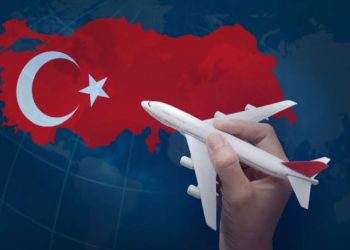 200 مل مياه مجانية لكل مسافر.. قرار جديد يغير تجربة السفر في الطيران التركي