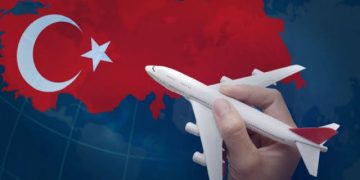 200 مل مياه مجانية لكل مسافر.. قرار جديد يغير تجربة السفر في الطيران التركي