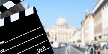 فينيسيا والسياحة السينمائية.. كيف تتحول الأفلام إلى وجهة سياحية؟