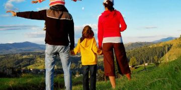 عطلات عائلية مرهقة.. 71% من الآباء والأمهات يحتاجون إلى راحة إضافية بعد العودة من السفر