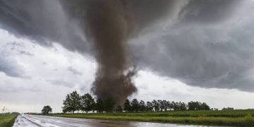 تعليق الطيران إلى هونغ كونغ بسبب إعصار راغاسا