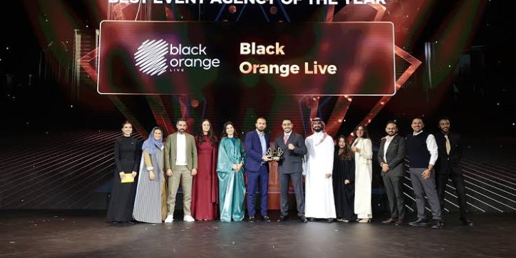 بلاك أورانج تتوج بريادة الترفيه.. جائزة أفضل تنظيم الفعاليات وأفضل مهرجان في السعودية