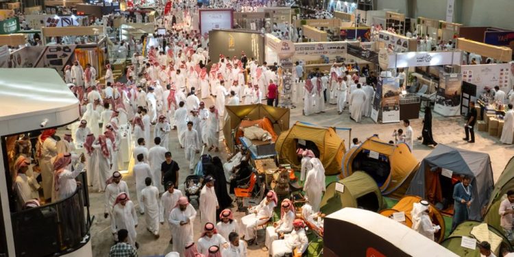 معرض الصقور والصيد