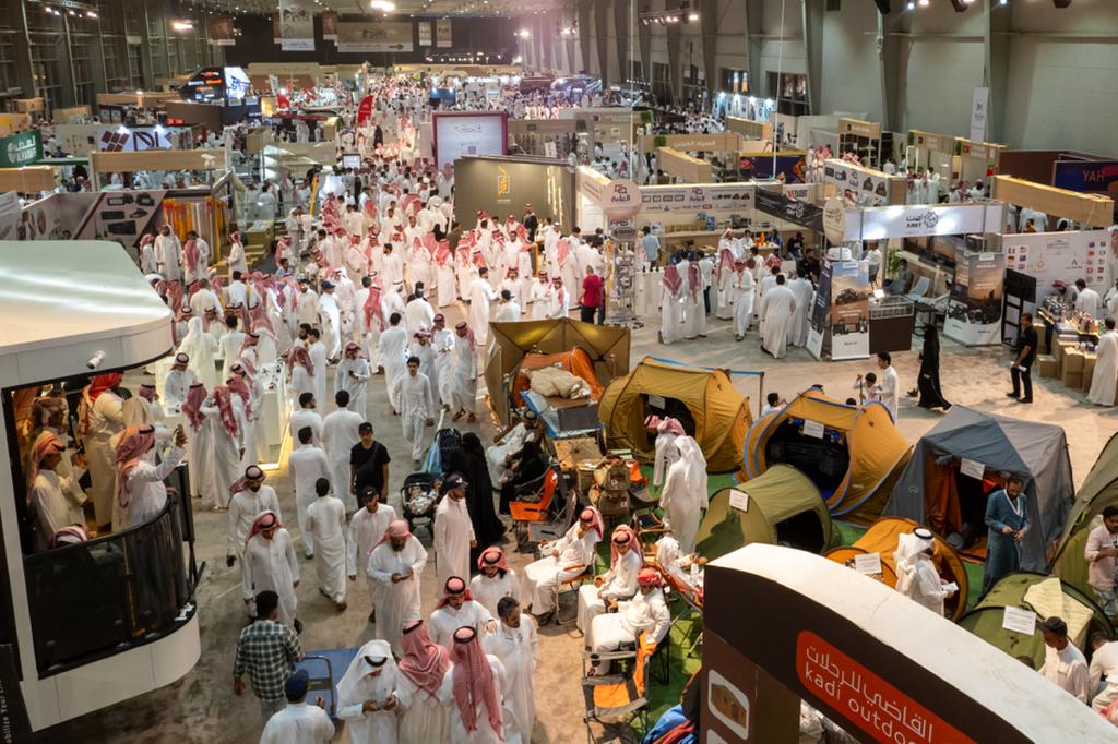 معرض الصقور والصيد