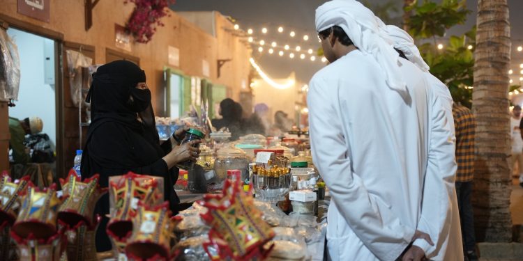 بمليون ومئتي ألف زائر.. موسم خريف ظفار 2025 يودّع زواره بأرقام قياسية