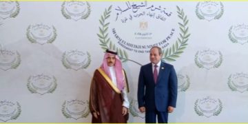 الرئيس المصري يستقبل وزير الخارجية