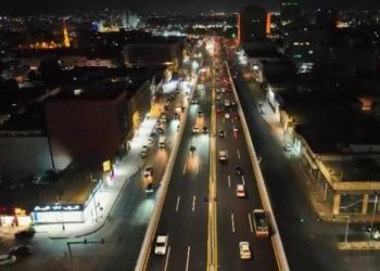 أمانة الشرقية تنهي صيانة جسر الملك فهد بالخبر لتعزيز كفاءة البنية التحتية والطرق