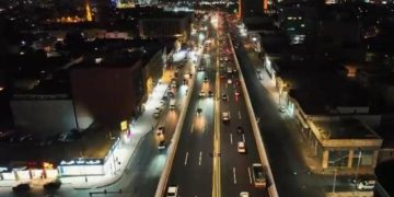 أمانة الشرقية تنهي صيانة جسر الملك فهد بالخبر لتعزيز كفاءة البنية التحتية والطرق