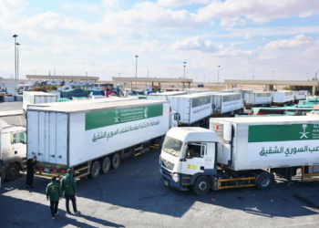 السعودية تواصل دعمها الإنساني والعطاء المستمر في غزة.. إعادة تشغيل محطات تحلية المياه باستخدام الطاقة الشمسية