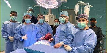 استئصال ورم ضخم يزن أكثر من 3 كجم في مدينة الملك سلمان الطبية