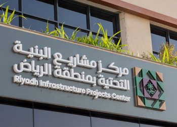 الاتصالات والإنترنت