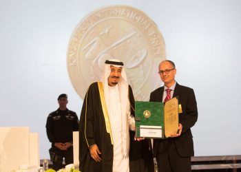 السعودية تفخر بأحد رواد الكيمياء.. عمر ياغي الفائز بجائزة نوبل