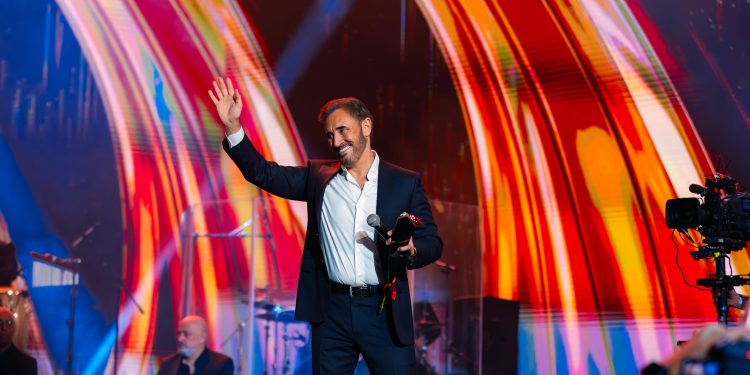 ليلة من العشق والطرب.. كاظم الساهر يغني للرياض